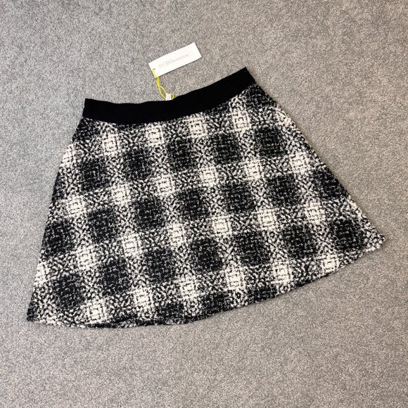 - BCBGeneration Black & White Plaid Tweed Mini Skater Skirt Winter NWT US 4  -U - Picture 1 of 4